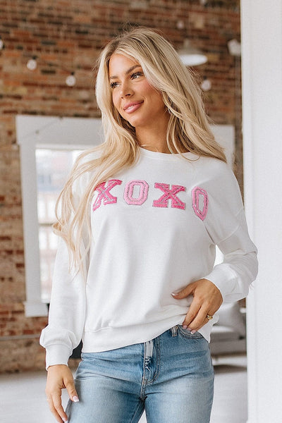 SALE - Ellis XOXO Graphic Sweatshirt | Size Medium