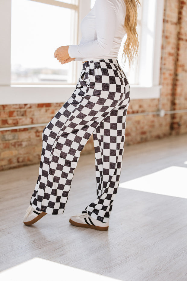 Bridger Checkered Wide Leg Pants | S-XL