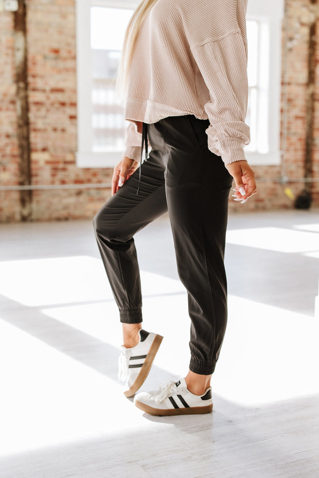 Skylar Essential Athleisure Jogger