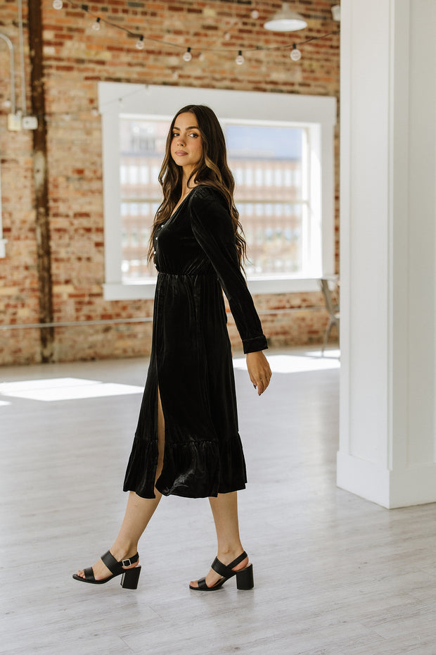 SALE - Malek Velvet Buttoned Midi Dress | Size Small