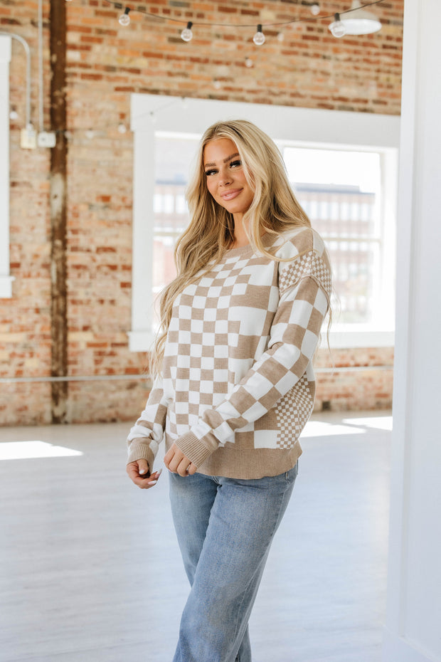 Lexee Checkered Round Neck Sweater | S-2XL