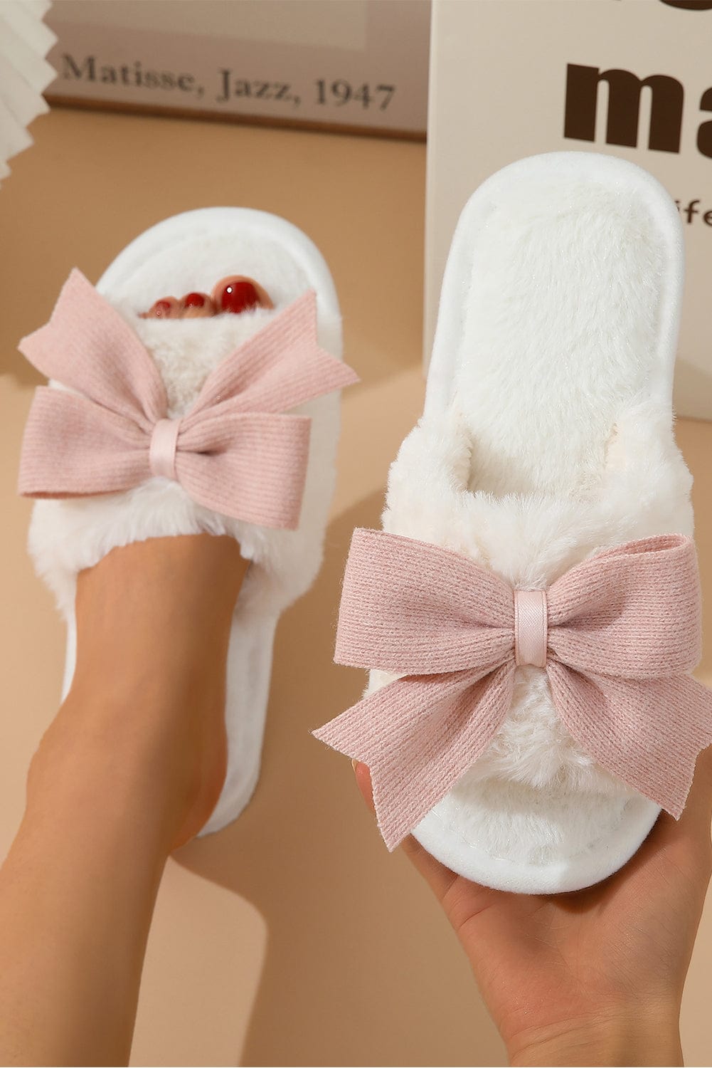 Bowknot Fluffy Slippers | DROPSHIP – Liam \u0026 Company