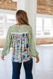 Caroline Mixed Floral Blouse | S-XL