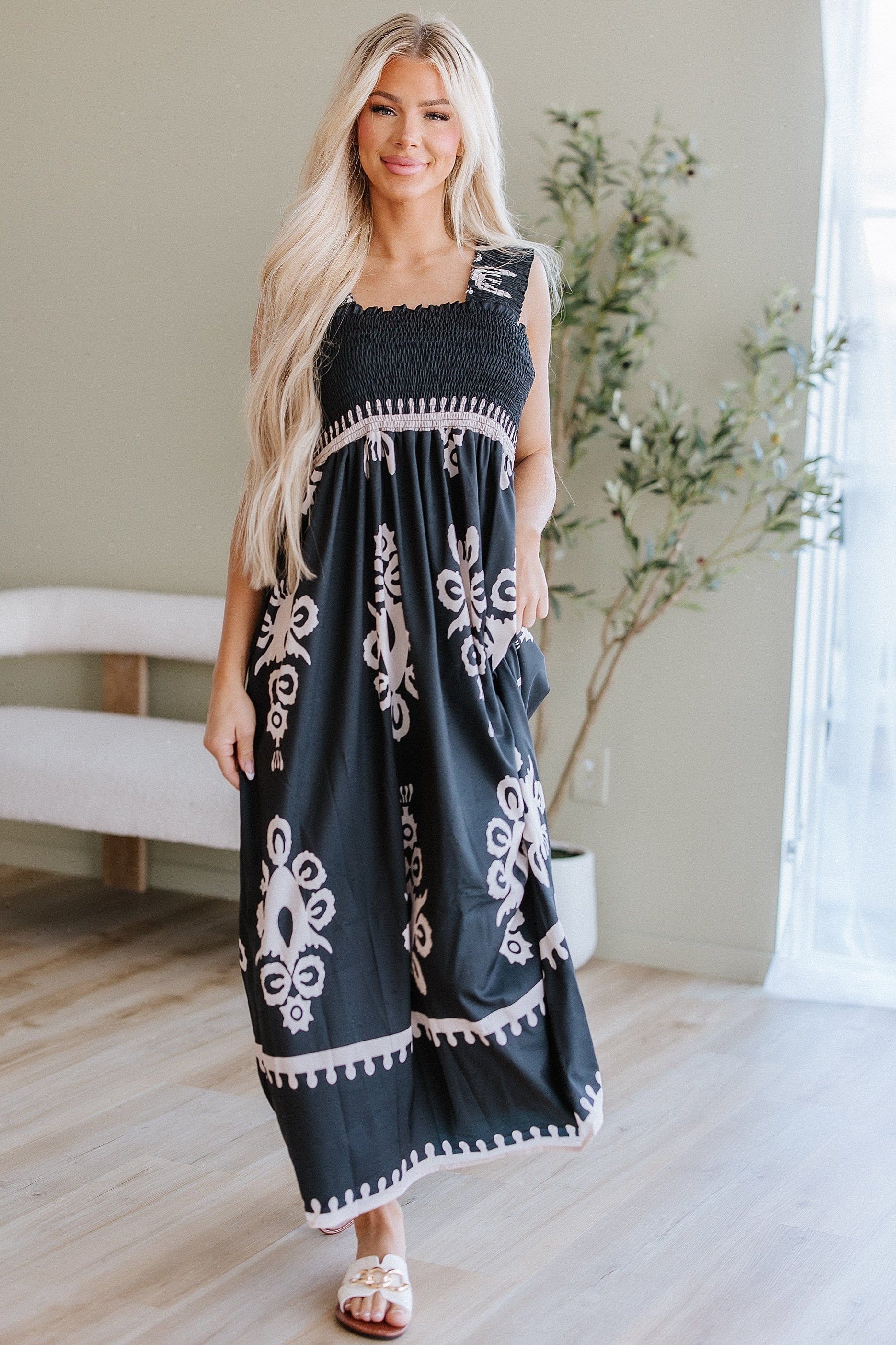 Leo Boho Smocked Maxi Dress – Women’s Sleeveless Flowy Style