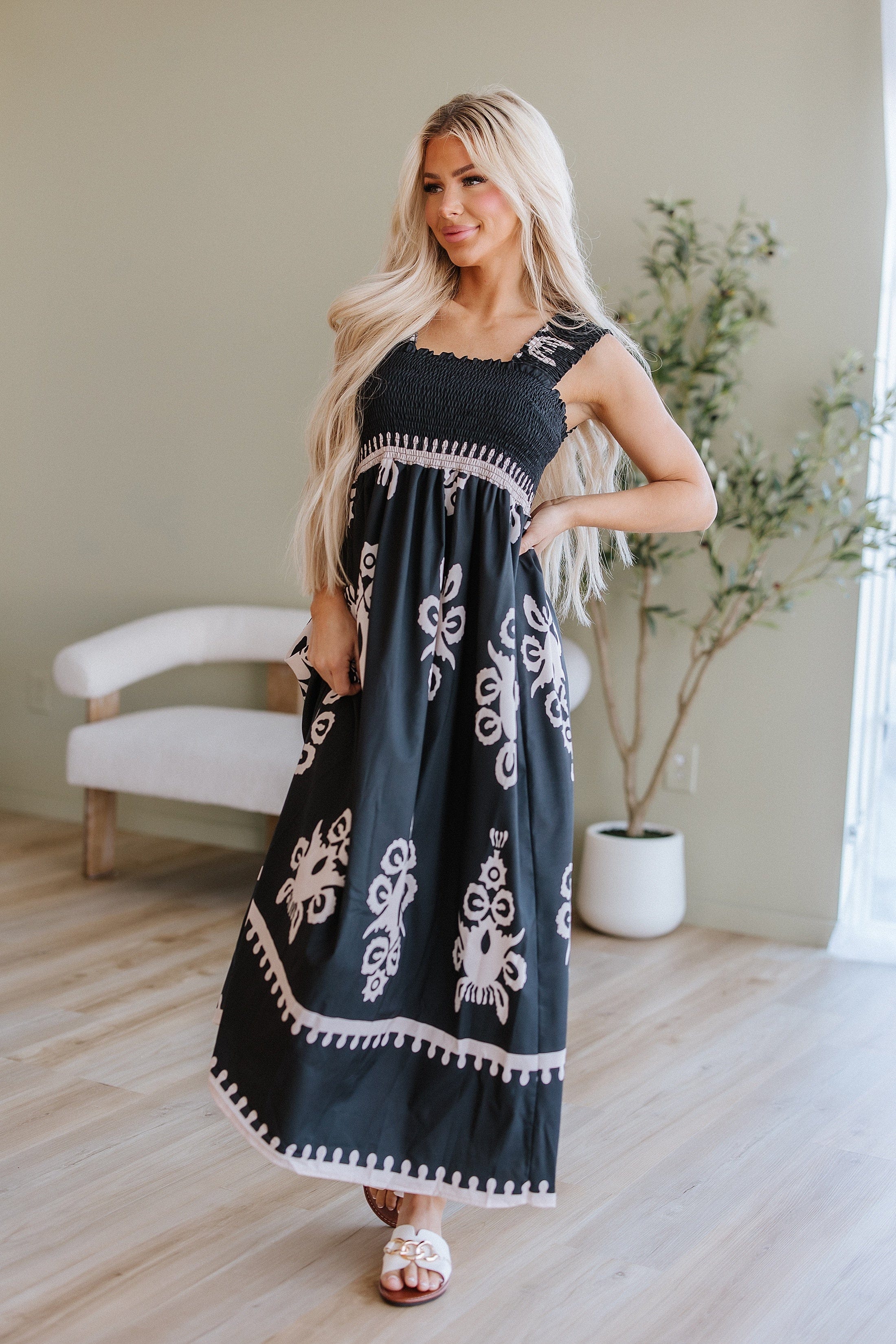 Leo Boho Smocked Maxi Dress – Women’s Sleeveless Flowy Style