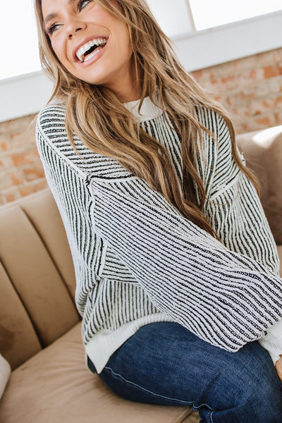 Lyric Contrast Trim Loose Sweater