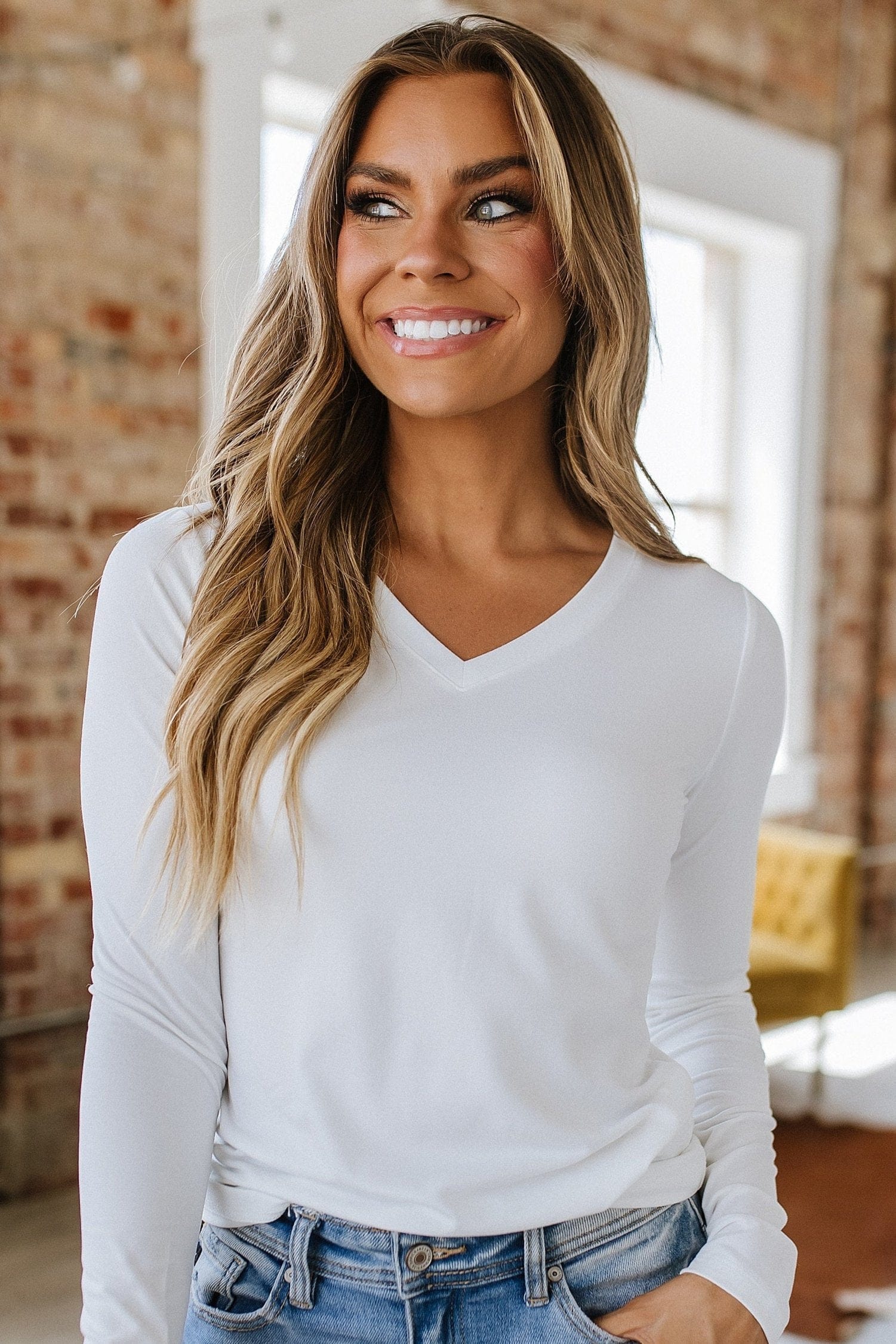 Polly Long Sleeve V-Neck