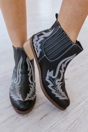 SALE - Barrett Short Cowboy Boot (Size 8.5)