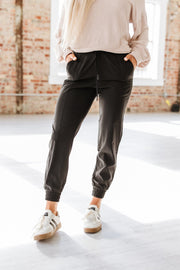 Skylar Essential Athleisure Jogger