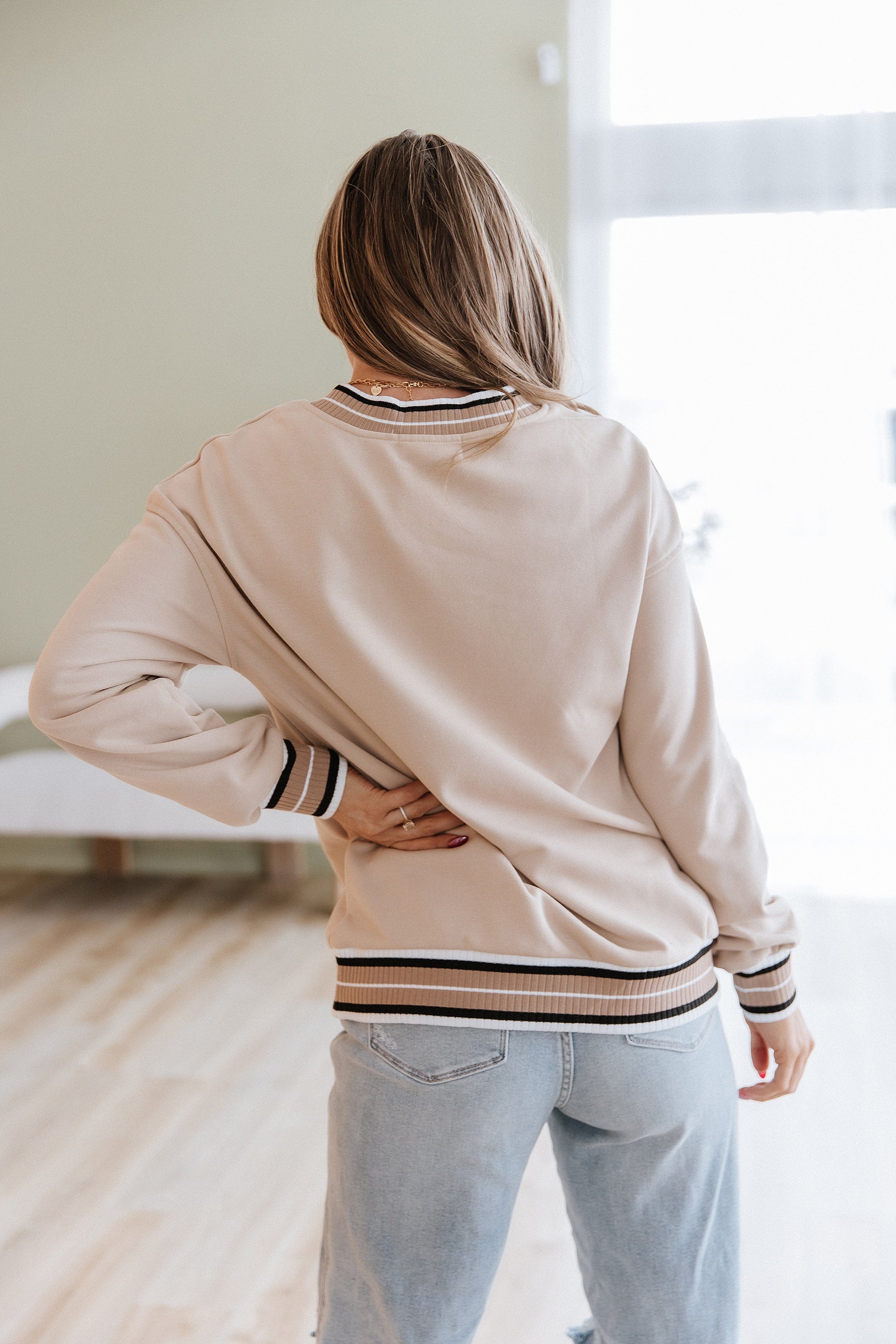 Varsity Contrast Trim V-Neck Sweatshirt | DROPSHIP