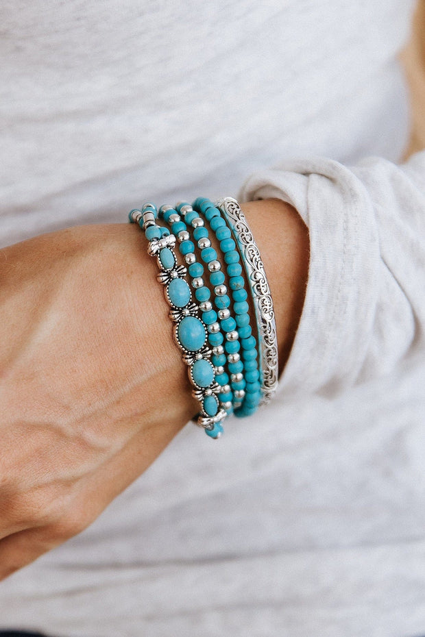Vintage Turquoise Beaded Bracelet Set