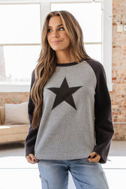 Star Graphic Knit Long Sleeve Top